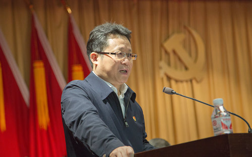宜化集團(tuán)召開2019年慶?！拔逡弧眹H勞動節(jié)暨表彰大會(圖12)