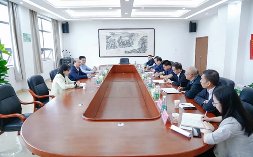湖北省應(yīng)急管理廳黨委副書記、副廳長(zhǎng)楊愛東到宜化實(shí)訓(xùn)基地現(xiàn)場(chǎng)調(diào)研(圖3)