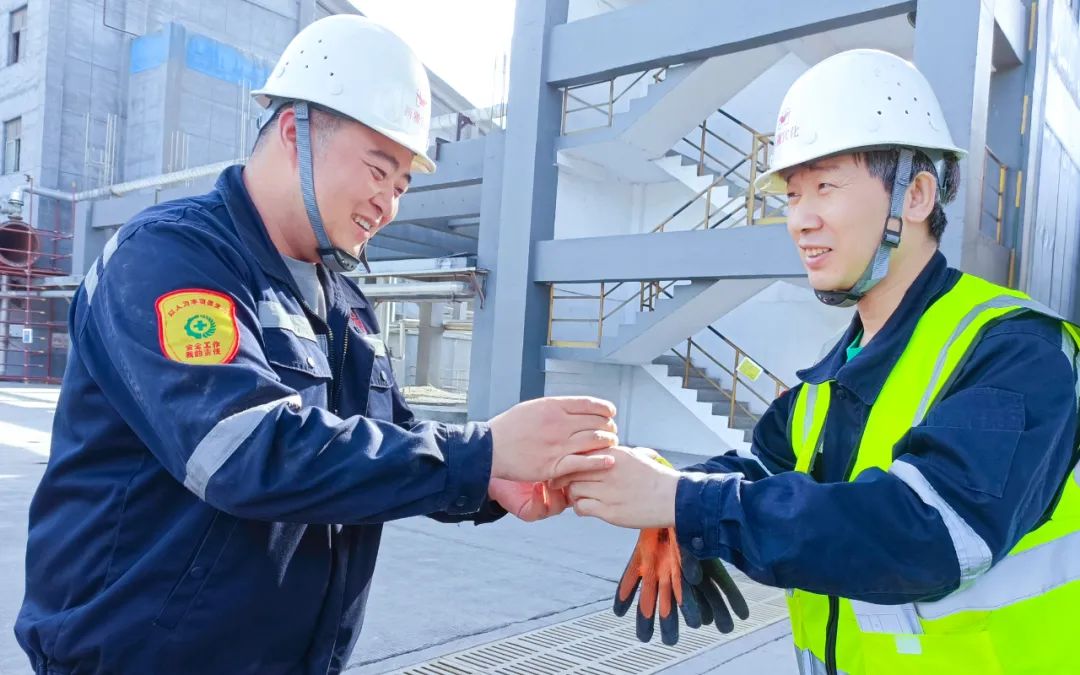 新疆宜化乙炔車間運行一班：立足崗位強技能，凝心聚力創(chuàng)佳績(圖5)
