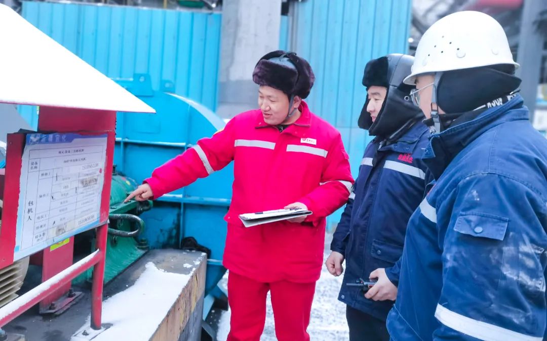 新疆宜化電石車間二一班：強化班組建設(shè)，筑牢基層基石(圖3)