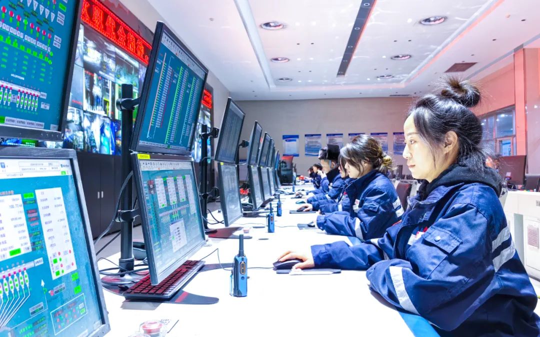 新疆宜化電石車間二一班：強化班組建設(shè)，筑牢基層基石(圖2)