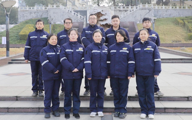 喜報(bào)！全國表彰，股份公司猇亭片區(qū)電解四班榜上有名！(圖1)
