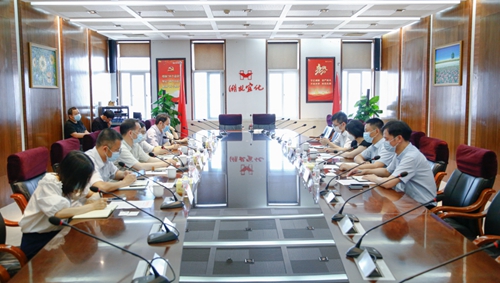 中國信保湖北分公司黨委書記、總經(jīng)理劉正茂一行到訪宜化集團