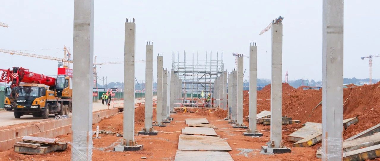 工程建設(shè)跑出加速度！磷化工項目預(yù)制管廊開始安裝